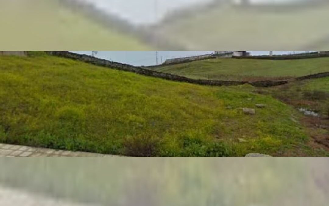 Terreno residencial solar en venta. en Alcántara